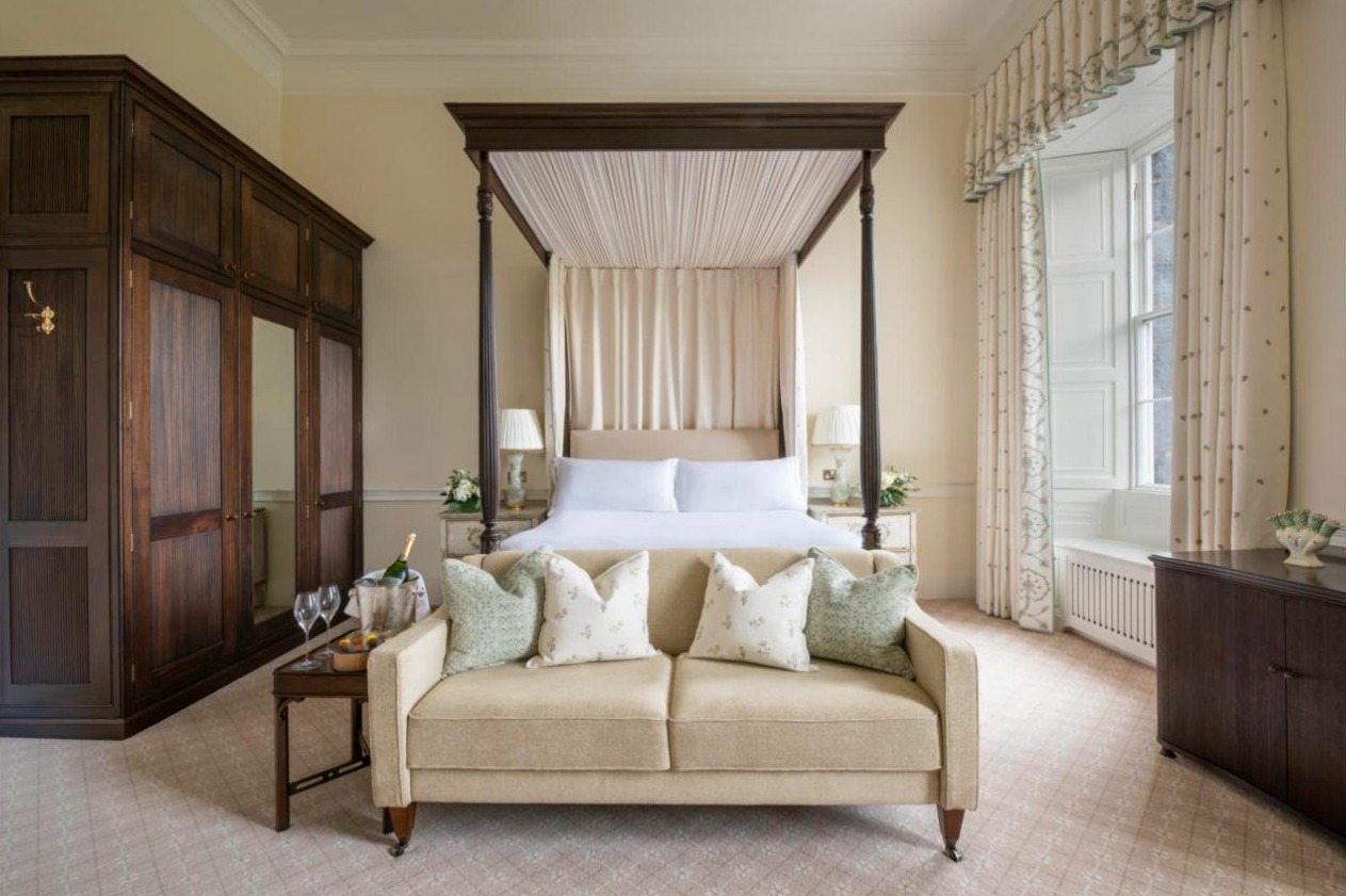 Cashel Palace Hotel - Main House bridal suite